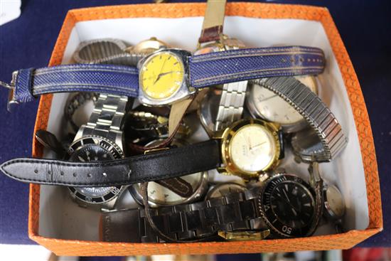 A quantity of watches